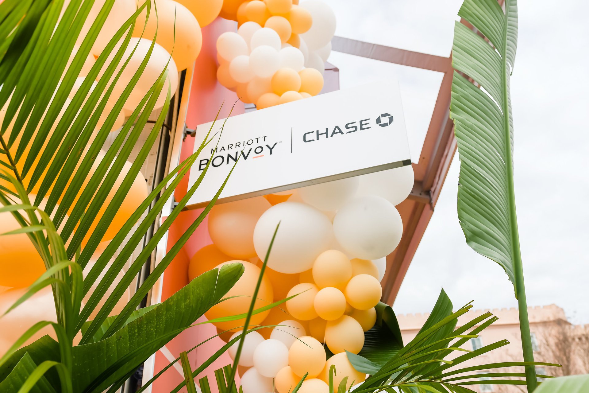 Crush Studio is known for their playful use of color. They partnered with Marriott Bonvoy  Boundless™ from Chase to put on an interactive event at the Charleston Wine & Food Festival.