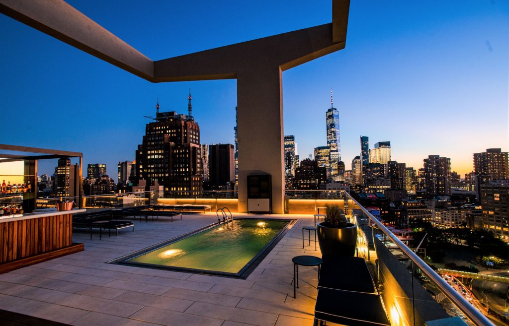 The NYC rooftop venue, Jimmy, at night