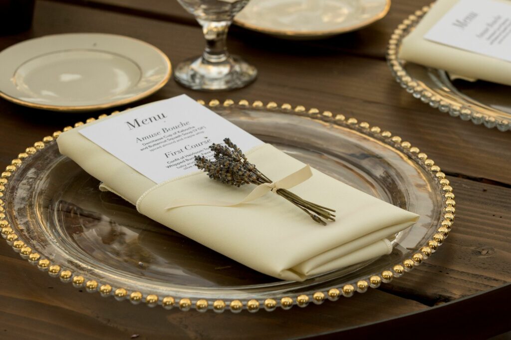 Plate with napkin with a lavender sprig