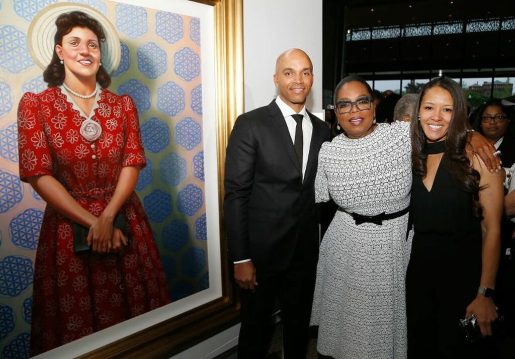Oprah standing with guests at The immortal Life of Henrietta Lacks movie premiere