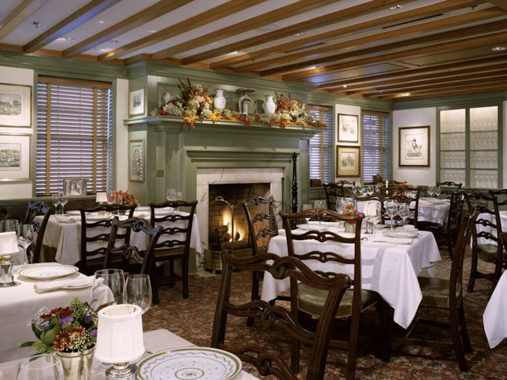 Traditional dining room setting at 1789 Restaurant & Bar