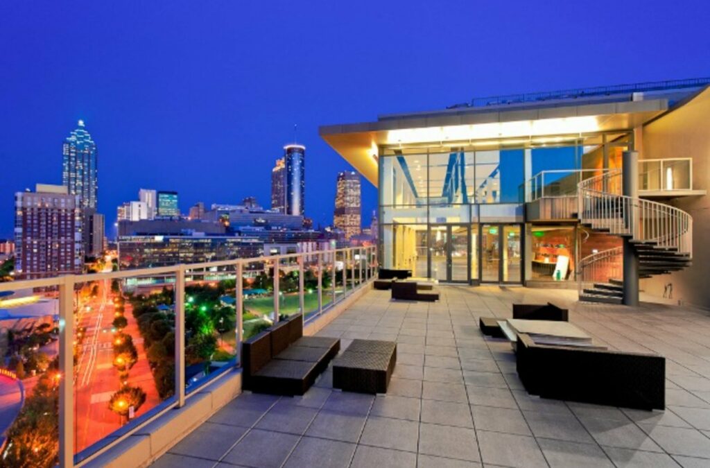 Ventanas outdoor Atlanta large venue