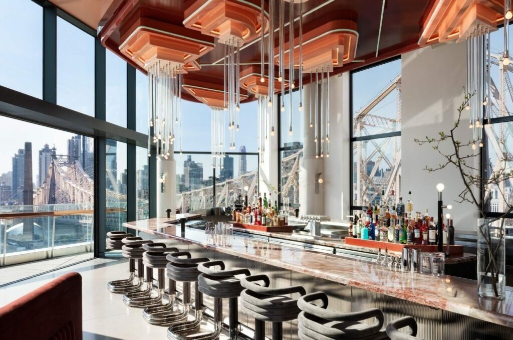 Panorama Room on Roosevelt Island overlooking the Manhattan skylie