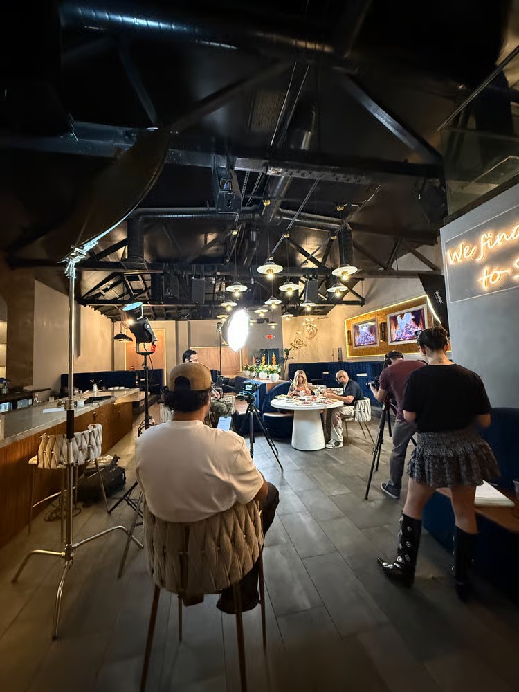 Status restaurant & lounge3