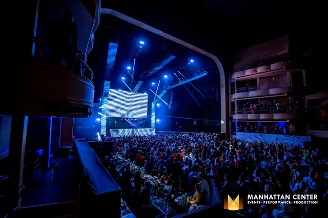 Manhattan center 8